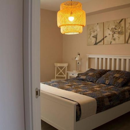 Lloret De Mar - Beachside Apartment - Free Parking - Limited Size Car Kültér fotó