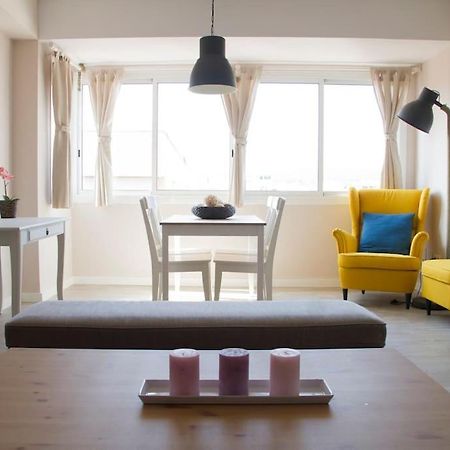 Lloret De Mar - Beachside Apartment - Free Parking - Limited Size Car Kültér fotó